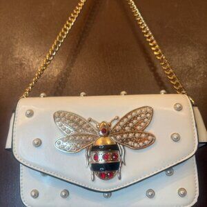 White Non Branded Bee Embellished Shoulder Bag.  Super cute! Used once, wedding.